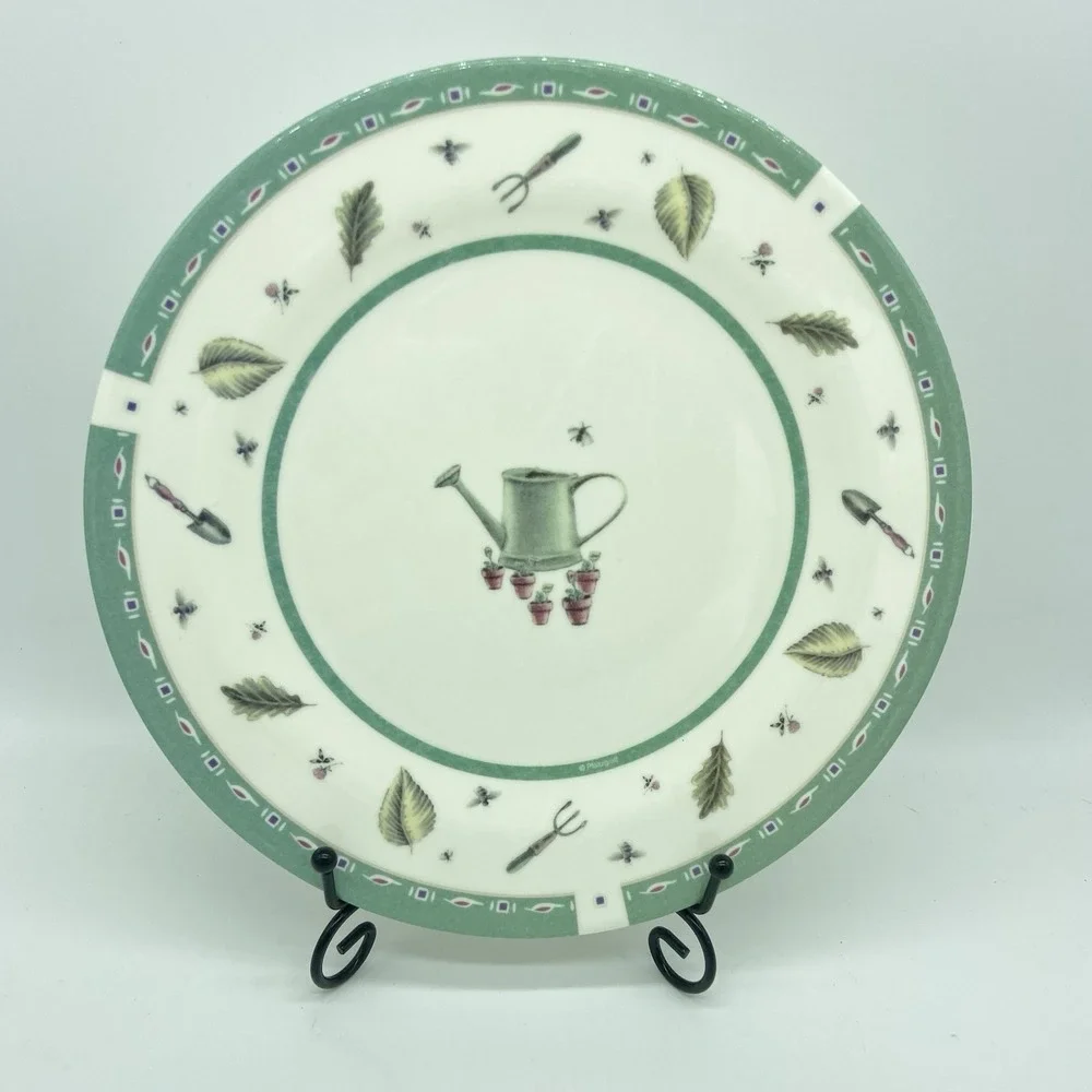 Zak Designs In‎ The Garden Watering Can Melamine Dinner Plates 9.5